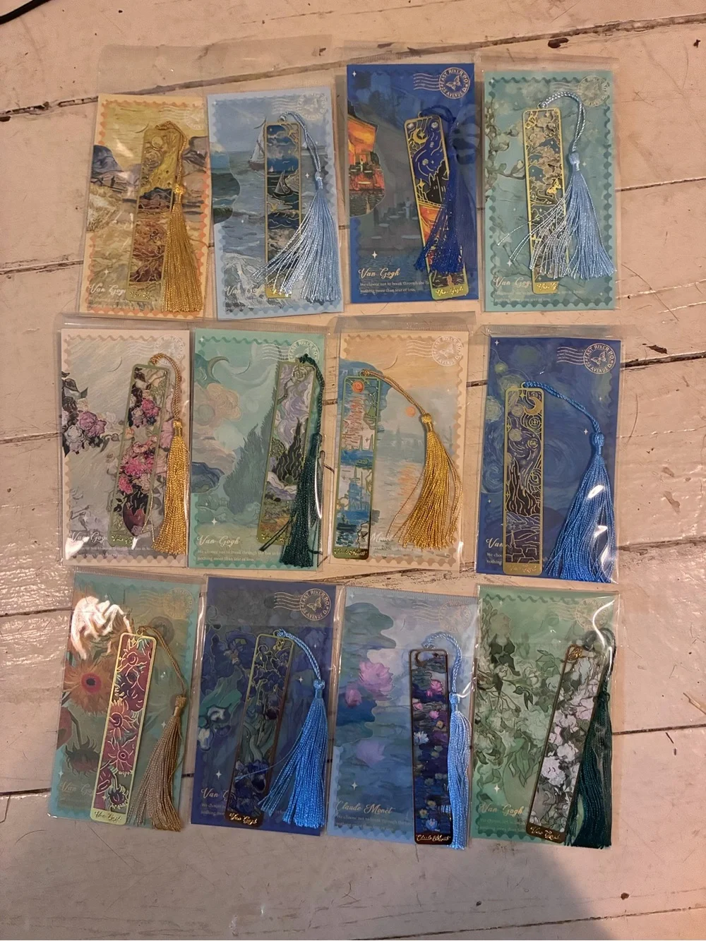 1 Piece Metal Bookmark with Tassel, Golden Hollow Bookmark Oil Painting Theme